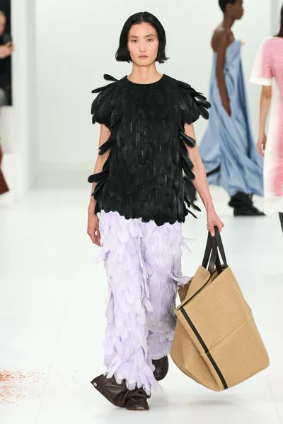 Look 22